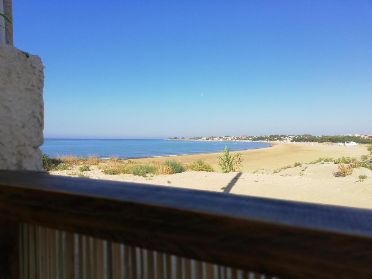 New Rooms On The Beach Pozzallo Esterno foto