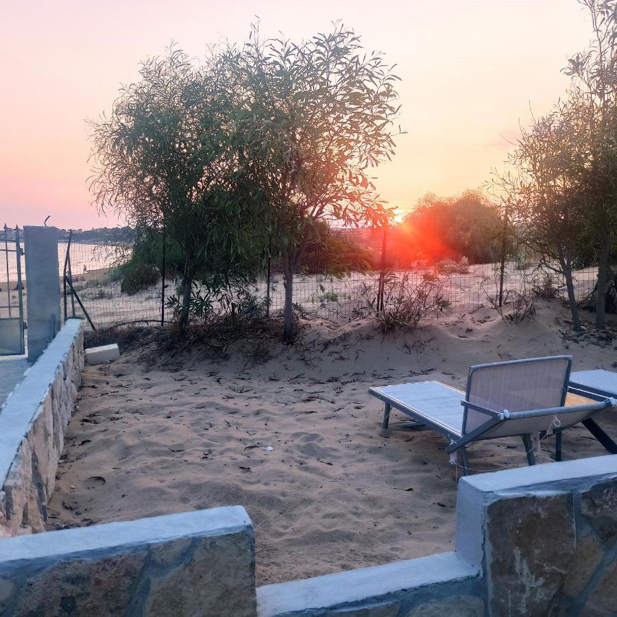 New Rooms On The Beach Pozzallo Esterno foto