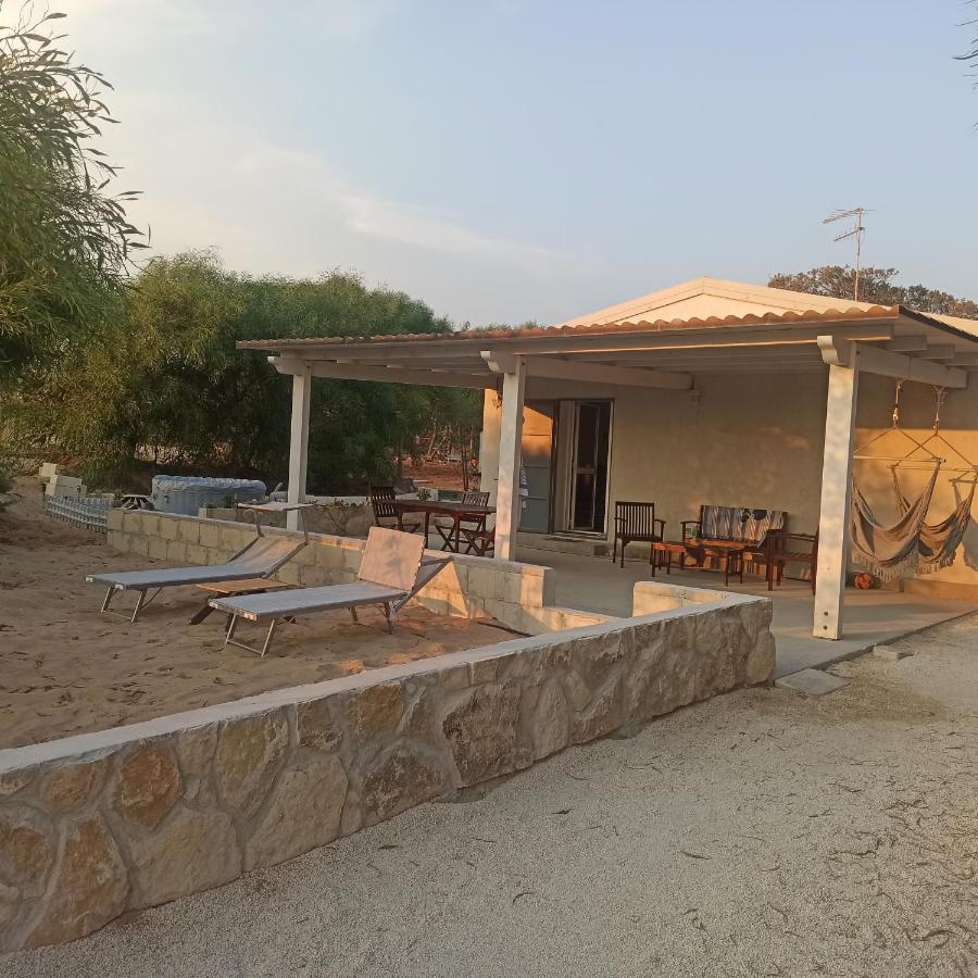 New Rooms On The Beach Pozzallo Esterno foto